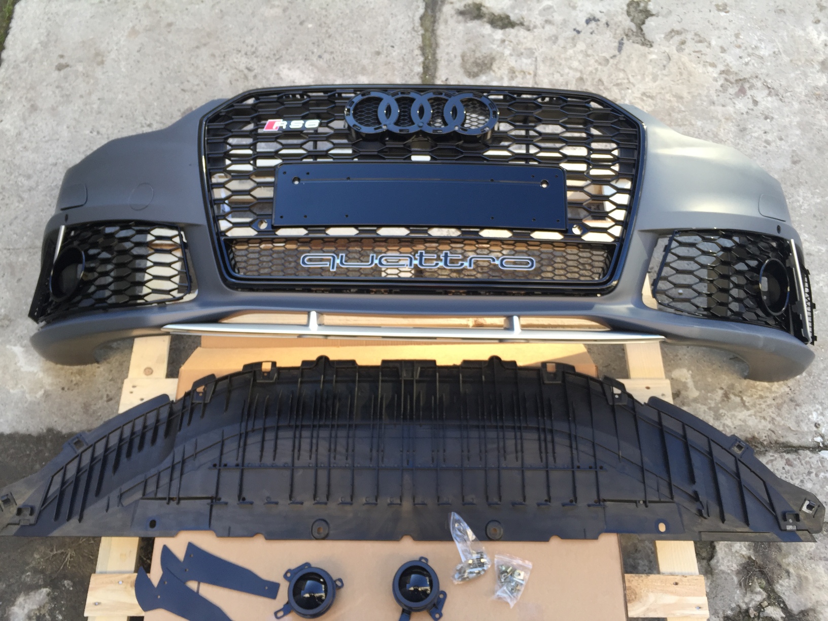 Audi A6 C7 2011-2015 Bumper RS6  Black Quattro Style