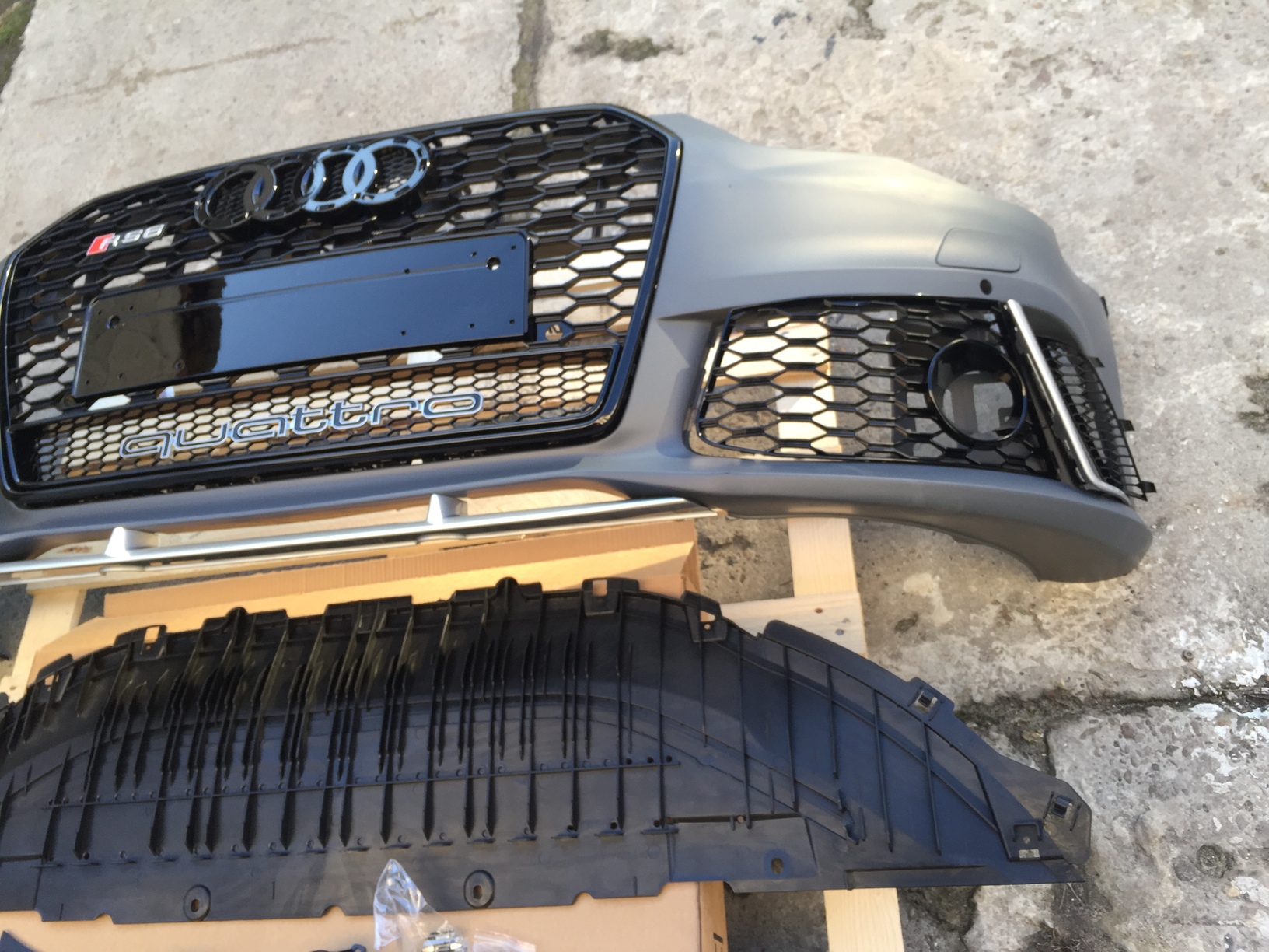 Audi A6 C7 2011-2015 Bumper RS6  Black Quattro Style