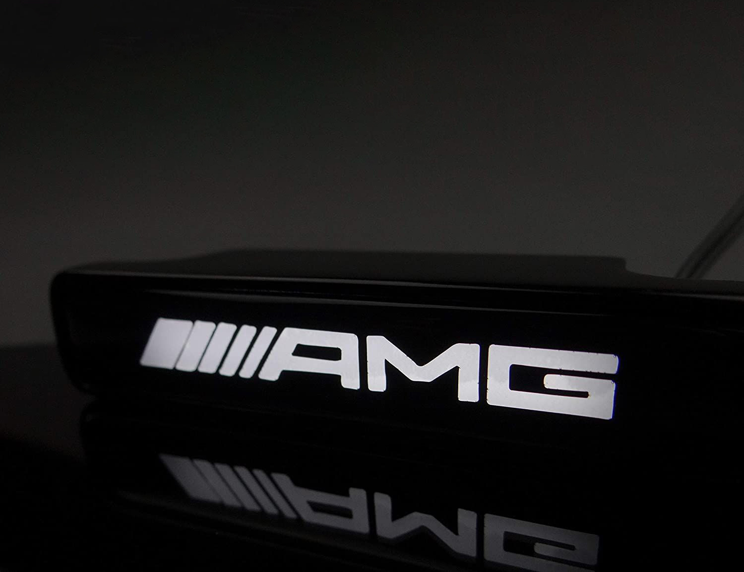 AMG LED Grill White Badge Grille Emblem Logo for Mercedes W463A G Wagon G63 G500 G55 Mercedes-Benz